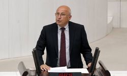 Utku Çakırözer Yeni Parti'nin Genel Başkan Yardımcısı Oldu