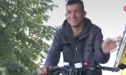 Sokaklarda Bisikletiyle Bağıran Yılmaz'a Tramvay Çarptı