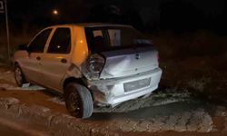 Eskişehir'de hafif ticari araç ile otomobil çarpıştı