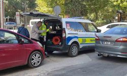 Eskişehir'de otomobilin çarptığı yaşlı adam yaralandı