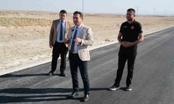 Sivrihisar-Çeltik bağlantı yolunda asfalt çalışmaları devam ediyor