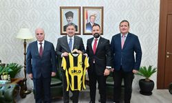 Çağlarspor'dan Vali Yılmaz'a ziyaret