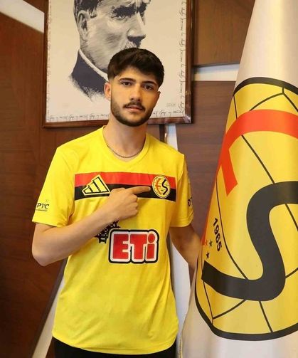 Eskişehirspor'dan orta sahaya takviye
