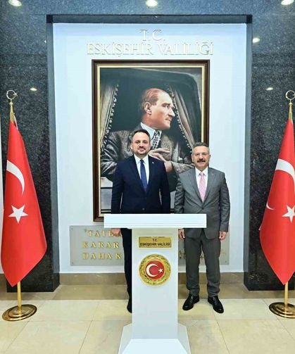 Gençlik ve Spor Bakan Yardımcısı Eminoğlu'dan Eskişehir Valisi Aksoy'a ziyaret