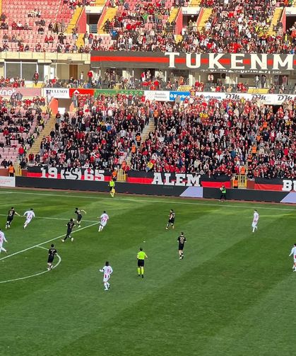 ES-ES Zirveye Koşuyor 2-0