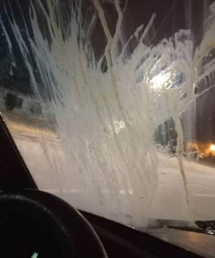 Araçlara ve binalara yumurta frlatan çocuklar vatandaşı rahatsız ediyor