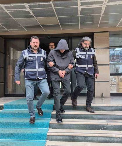 Eskişehir'de 59 suçtan aranan ve 74 yıl hapis cezası olan şahıs yakalandı