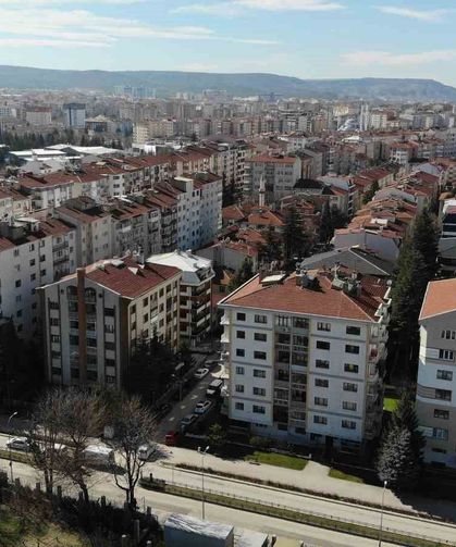 Jeopolitik gelişmeler ve altının yükselişi emlak piyasasını etkiledi