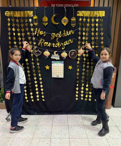 Miniklerin okulda Ramazan hazırlığı