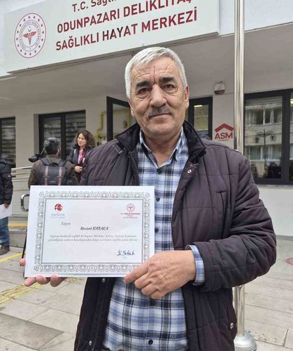 Yaklaşık 40 yıldır içtiği sigarayı 1 haftada bıraktı