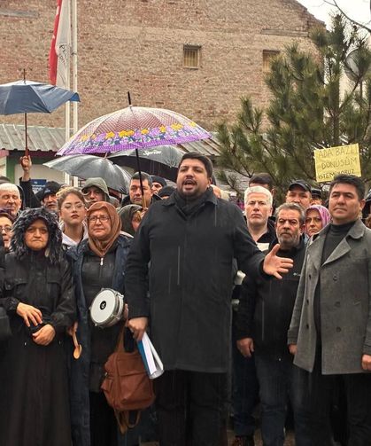 Yeşiltepe Mahallesinde Muhtar Meryem Kuş 'a tepki