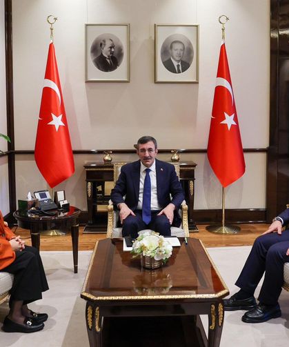 Cumhurbaşkanı Yardımcısı ile Eskişehir'e Yatırım ve Hizmetleri Konuştular