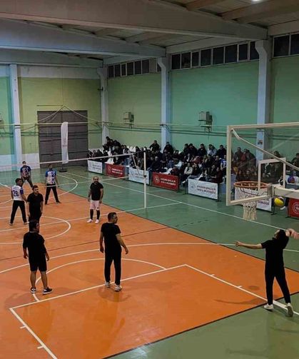 Beylikova'da voleybol turnuvası başladı