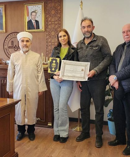 Rusya vatandaşı Alena Knaub, Müslüman oldu