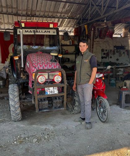 Traktör yıkarken akıma kapılan 17 yaşındaki çocuk hayatını kaybetti