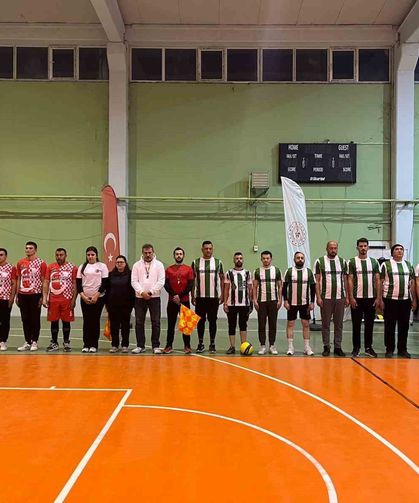 Beylikova'da voleybol turnuvası görkemli finalle tamamlandı