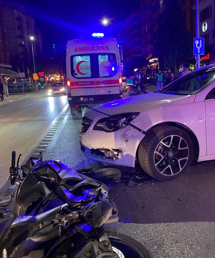 Otomobil ile motosiklet çarpıştı: 1 yaralı