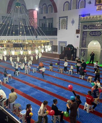Tepebaşı Müftülüğünden 'Ailecek Camideyiz' programı