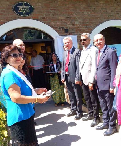 Eskişehir'de yıl sonu 'El Sanatları ve Nakış Sergisi' açıldı