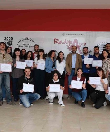 Radyo A'da sertifika heyecanı