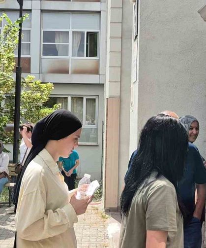 YKS'ye tanımadığı araçla yetişen de oldu, saniyelerle kaçıranlar da