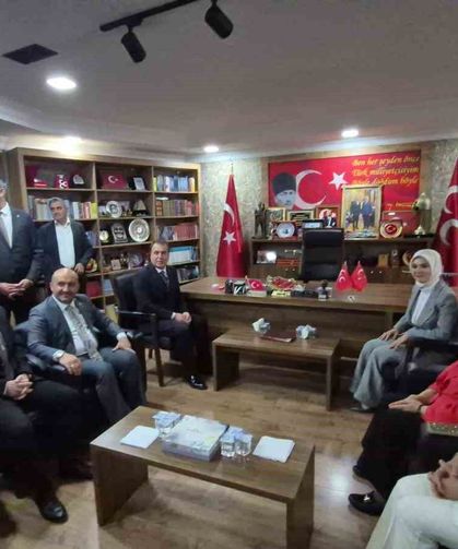 Bakan Göktaş'tan MHP Eskişehir İl Başkanlığı'na ziyaret