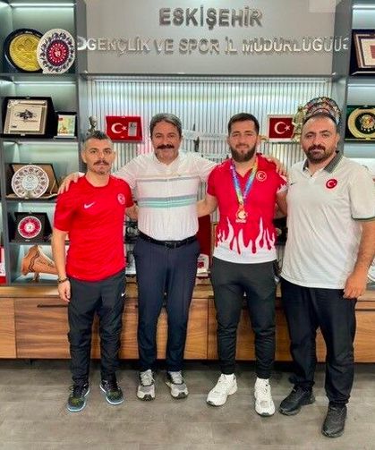 Eskişehirli güreşçiler Türkiye ikincisi oldu
