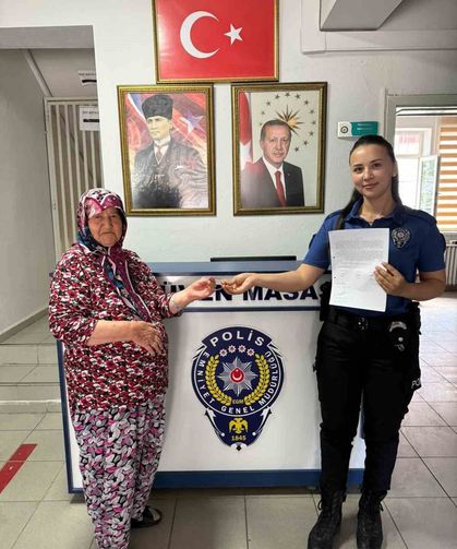 Kaybettiği altın bileziğine polis ekipleri sayesinde kavuştu