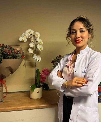 Mavi tabakla yemek yemek kalorileri yüzde 30'a kadar azaltıyor