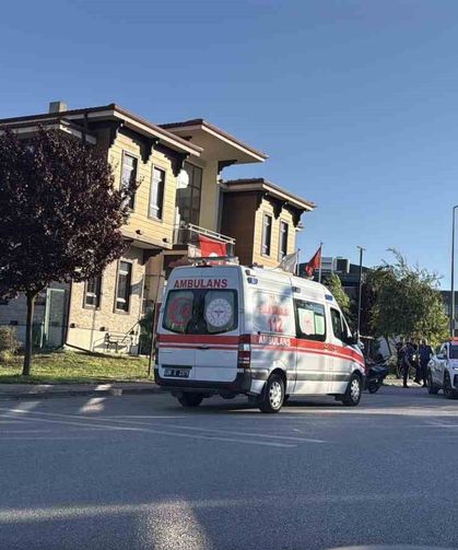 Odunpazarı'nda bıçaklı kavga: Polisin dikkati olayın büyümesini engelledi