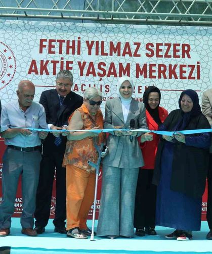 Türkiye'de bir ilk olan Fethi Yılmaz Sezer Aktif Yaşam Merkezi hizmete açıldı