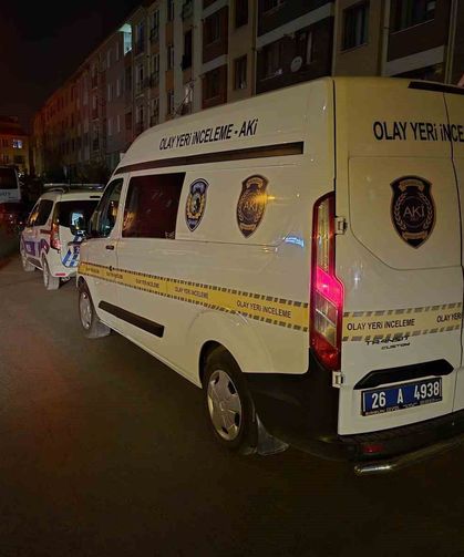 Kalp krizi geçiren şahıs ambulansta hayatını kaybetti