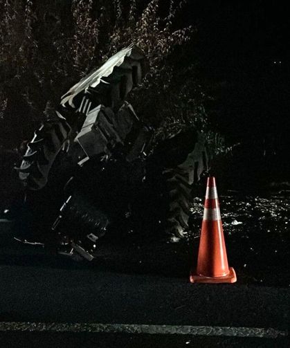Eskişehir-Ankara yolunda kamyonla traktör çarpıştı: 1 yaralı