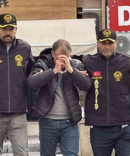 Eskişehir'de 9 yıldır firari olan ve 25 yıl hapis cezası ile aranan şahıs yakalandı