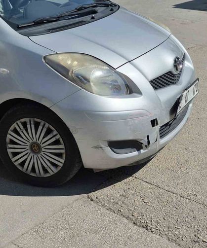 Eskişehir'de otomobille çarpışan motosiklet sürücüsü yaralandı
