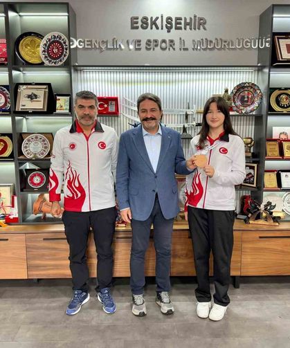 Eskişehir'i temsil eden kick boks sporcusu dünya üçüncüsü oldu