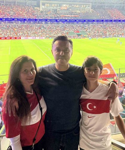Milletvekili Hatipoğlu, milli maçı tribünden takip etti