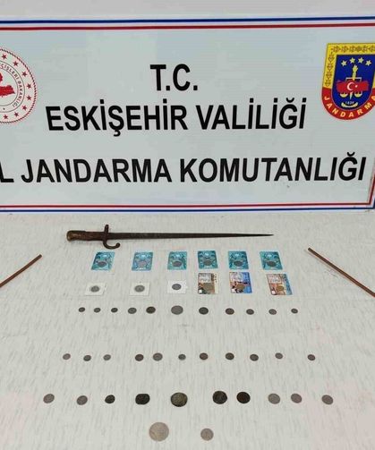 Satılmaya hazırlanan tarihi eserler ele geçirildi