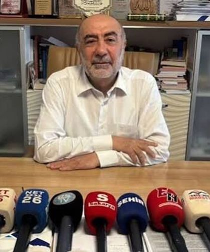 "Kapatılsın" Diyemedi, Topu Çevirdi de Çevirdi!
