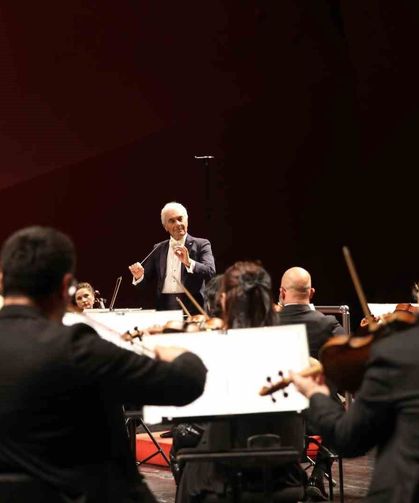 Beethoven, Weber ve Elgar eserleri Eskişehir'de yankılandı