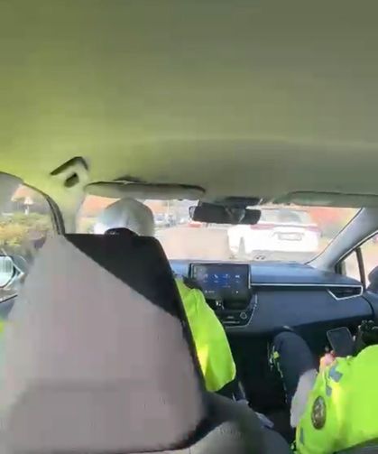 KPSS'ye geç kalınca polis aracıyla sınava yetiştirildi