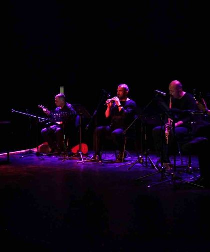 Manidar Grubu Eskişehir'de unutulmaz müzik ziyafeti verdi