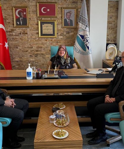 İl Sağlık Müdürü Bildirici 'den Mihalgazi Belediye Başkanına Ziyaret