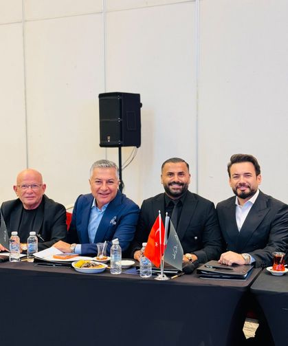 Eskişehir'in Uluslararası Ödüllü Kuaförü Tuncay Gitgör Antalya'da Saç Kesim Yarışmasında Jüri Oldu