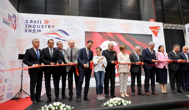 Eskişehir Sanayi Odası'nın desteklediği Raylı Sistemler Fuarı Başladı