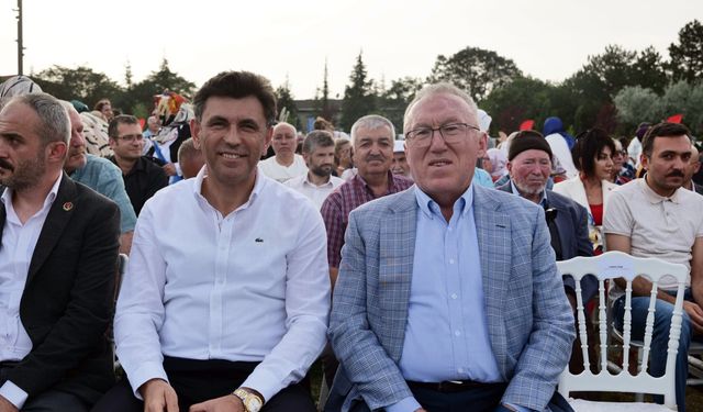 AK Parti’de Renkli Bayramlaşma  !