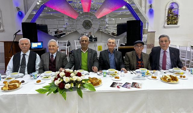 Demiryolcu 58 Yıllık dostlar iftarda buluştu