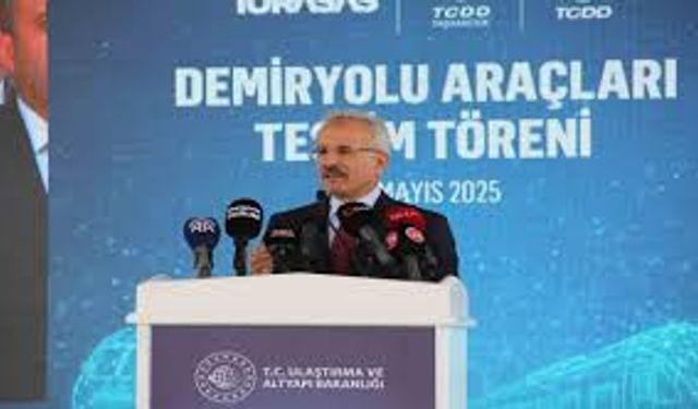Bakan Uraloğlu, TÜRASAŞ Araç Teslim Töreni’ne katıldı