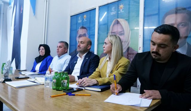 Gürhan Albayrak mahalle başkanlarıyla istişarelerde bulundu