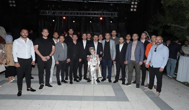 Coşku, sevgi ve birliktelik bu düğünde buluştu: İbrahim Efe Çil erkekliğe ilk adımını attı